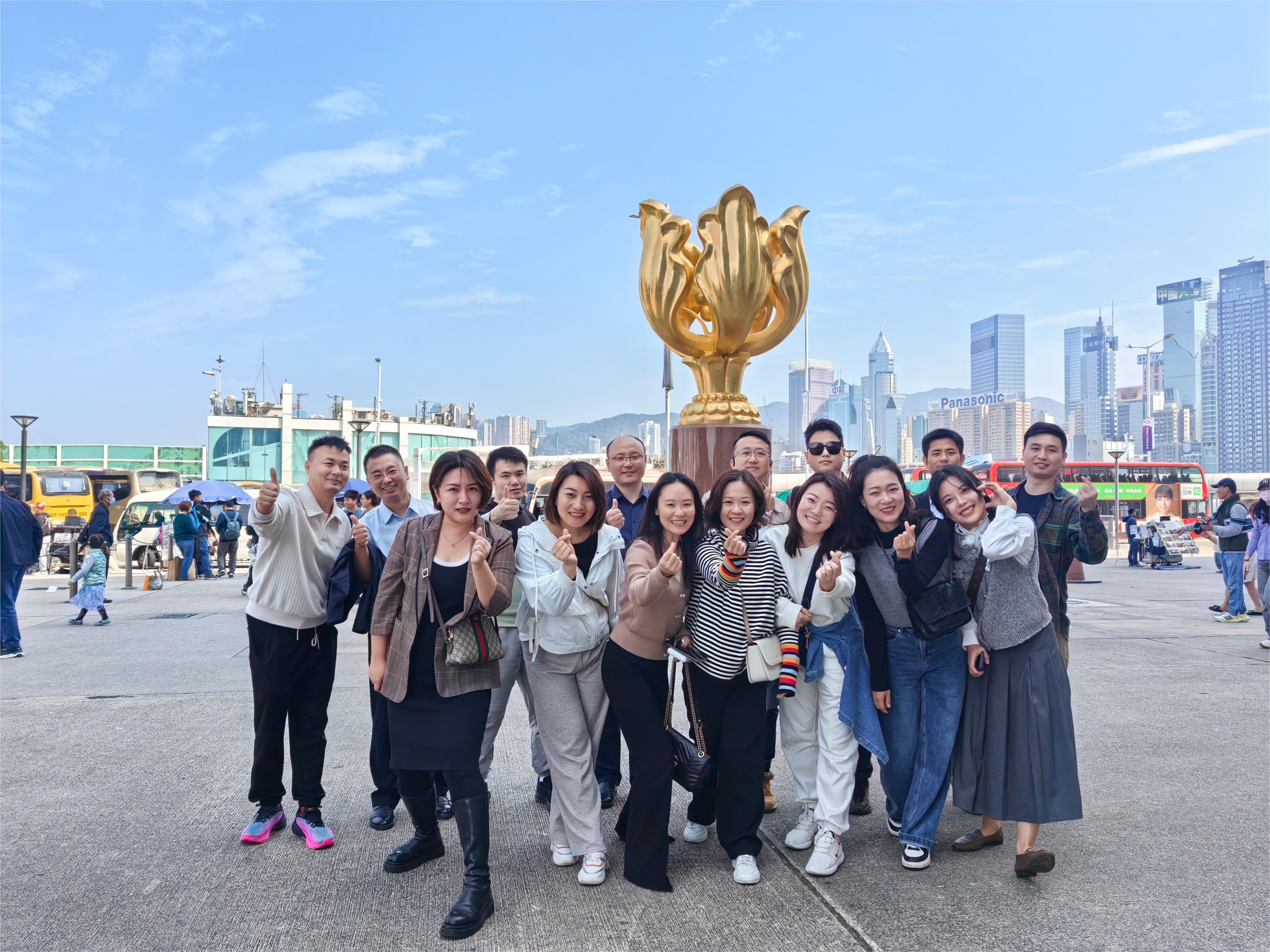 京成至深 精耕致遠 | “京青研學薈·粵港行”研學活動香港City Walk，在漫游中體會城市魅力